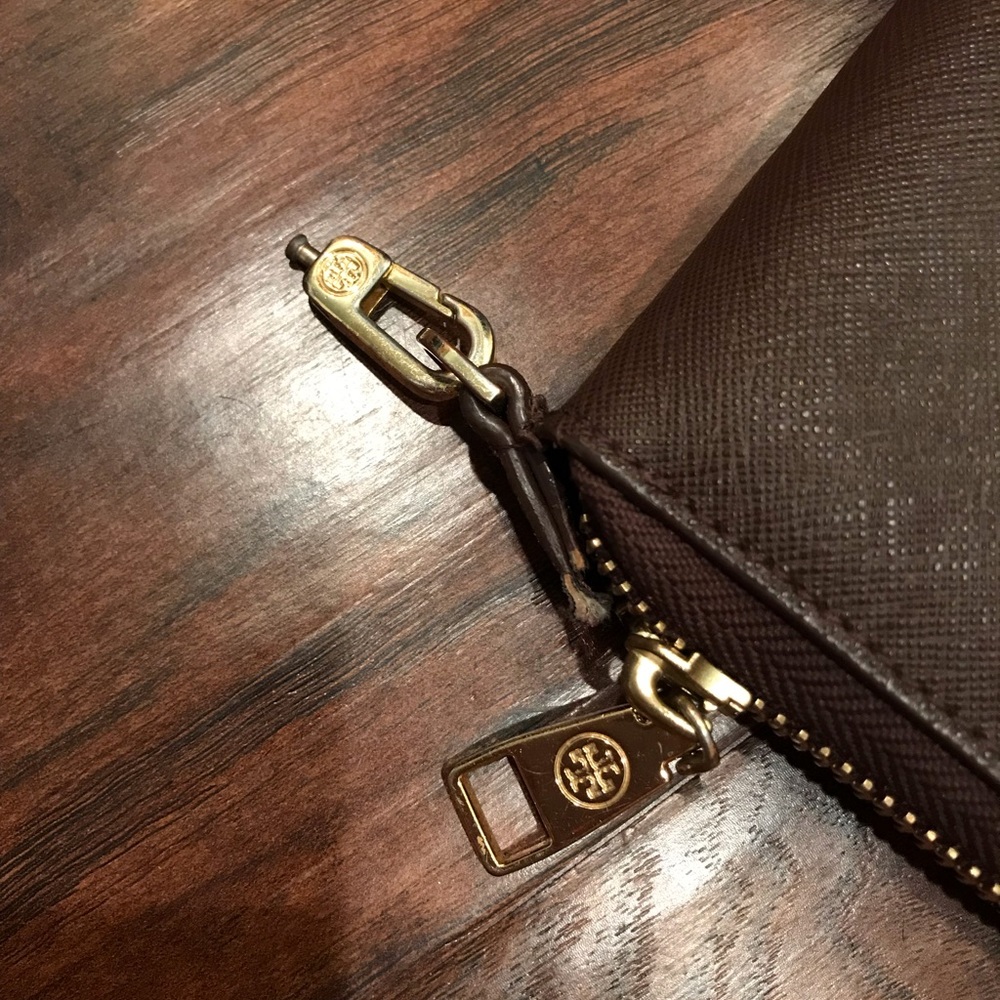 Brown Tory Burch York wallet/wallet